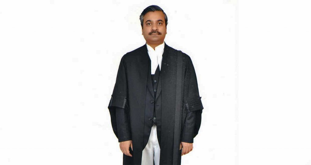 Huzefa Ahmadi, Senior Advocate, Supreme Court, on an illustrious career in litigation and work experience at Magic Circle