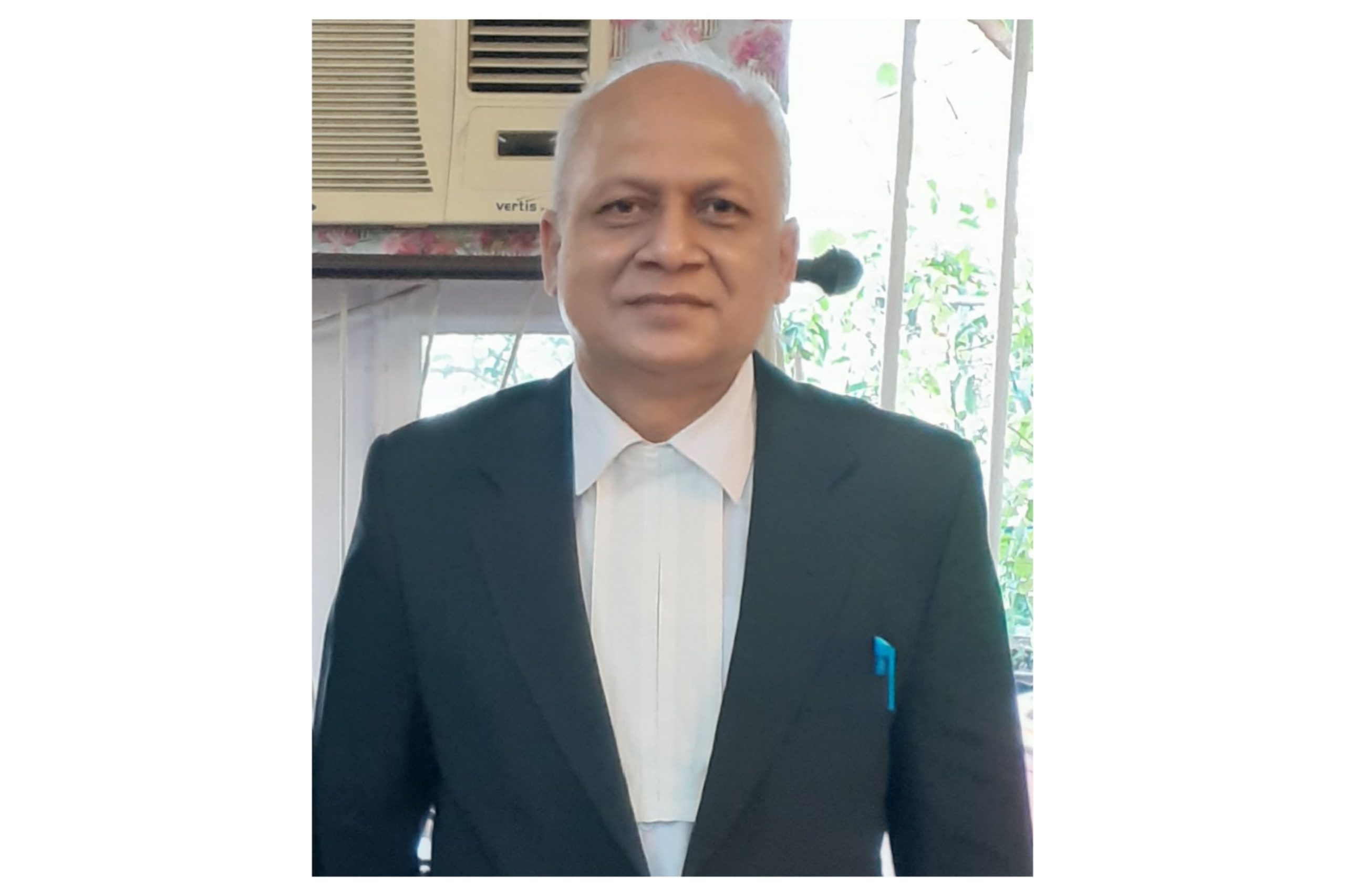 Advocate Anurag Chaturvedi B.Sc., LL.B., E.D.P. Trained, Hons. Dip A.S.M., C.C.A.P., Ex. Member-Judge, D.C.D.R.F., Govt. of W.B.