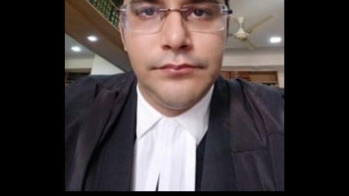 Nitish Banka- Founder of Lexspeak Legal who has also marked his steps in Civil, Consumer, Criminal Litigation along with corporate legal support