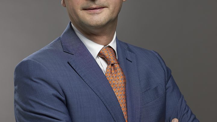 I do not like to give advice, I rather prefer to tell stories, my stories and if anyone can get something, learn something from those stories I am happy- Alberto Predieri, Partner at de Bedin &#038; Lee studio legale associato