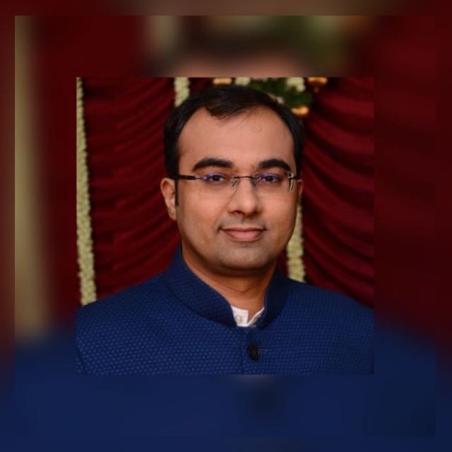 “Always remember, our credibility is something that will yield the best work and results in the profession for us. Without it, we cannot truly consider ourselves to be in the noble profession.” – Bhavik Lalan, Counsel at Bombay High Court(Chambers of Sanjay Jain)