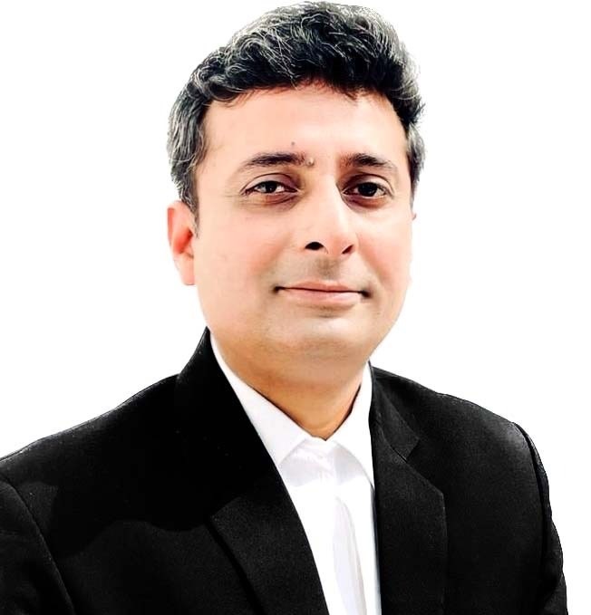 “As a first-generation lawyer, I was driven by a desire to make a difference. My passion for justice and service has always been my guiding force.” – Gaurav Sharma, Independent practitioner at the Supreme Court of India & High Court of Delhi 