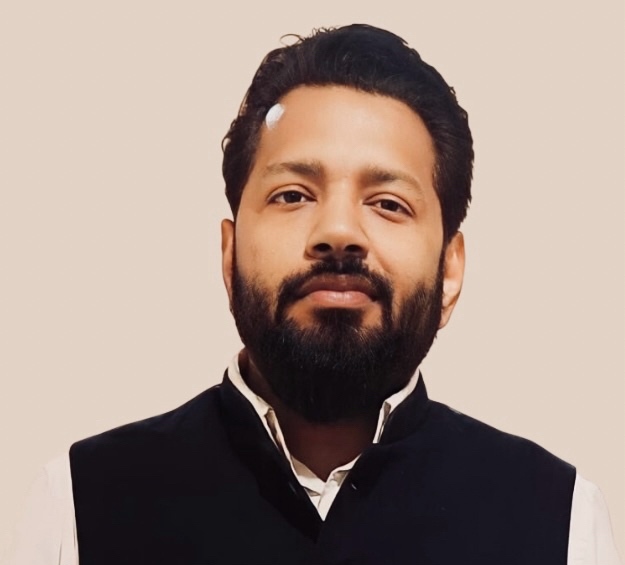 “If you want to build a successful career in IP, there are only two ways to go about it. First is to find your WHY and continue to enrich the answer, and Second is to read as much as you can and as wide as you can.” – Rahul Bagga, Founder of Aumirah.