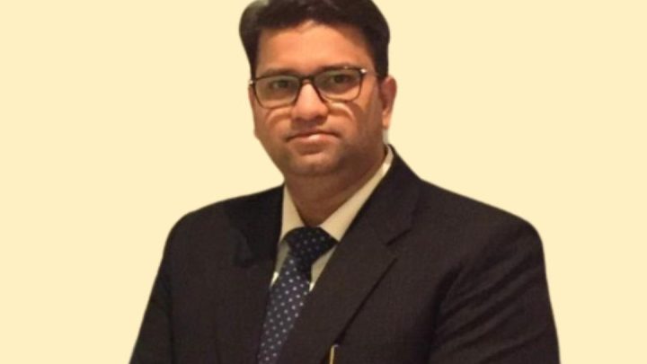 “While stubbornness may be a strong word, it is essential to survive in litigation, especially as a first-generation lawyer. The key is never to say NO.” – Dhruv Kumra, Independent Legal Practitioner.