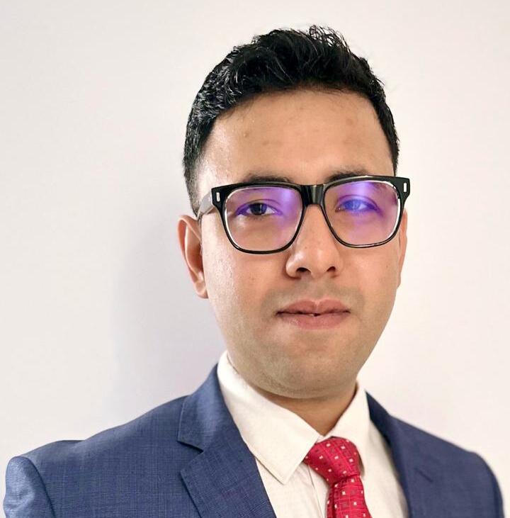 “My biggest piece of advice would be that do not compare your journey with others. Everyone has their own pace, and there is no single “right” way to succeed in this profession.” – Akshay Srivastava, Advocate-on-Record at Supreme Court of India.