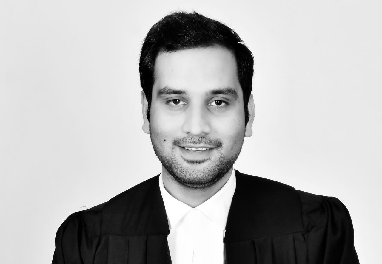 &#8220;I began without grand design, yet my early immersion in constitutional law revealed something compelling: a practice that could simultaneously satisfy intellectual rigor and serve consequential social purpose.&#8221; &#8211; Siddharth Sijoria, Advocate at Supreme Court of India.