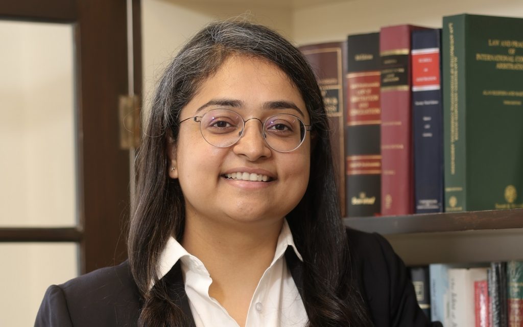 Dual Qualified Lawyer