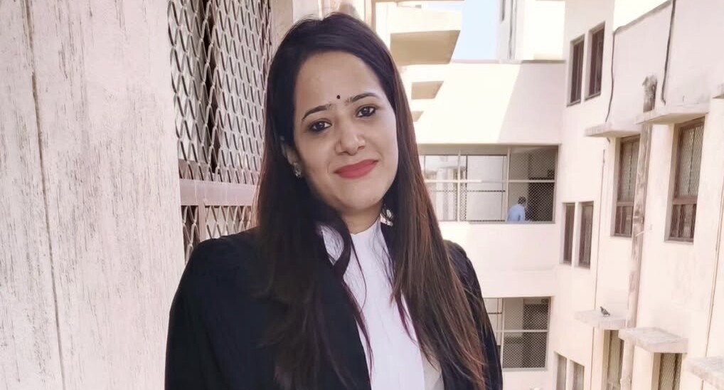 “At the end of the day, I truly believe that we become lawyers in the real sense only when we stand beside those who genuinely need us.” – Priyanka Borana, Advocate at Rajasthan High Court, Jodhpur.